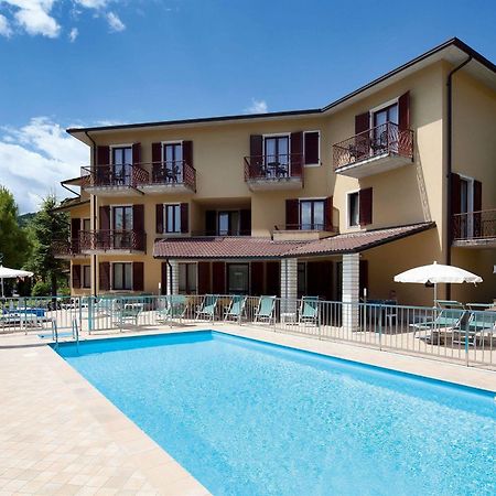 Hotel Astra Tignale Exterior foto