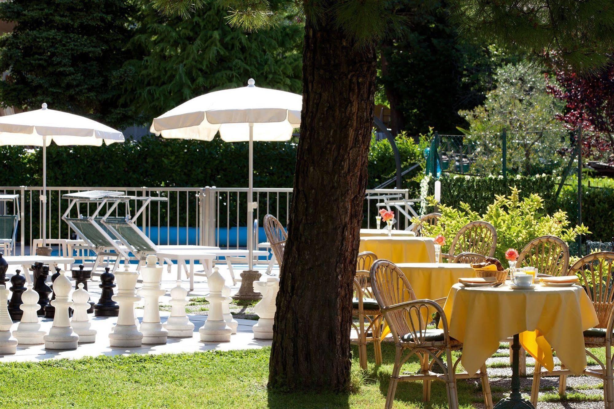 Hotel Astra Tignale Exterior foto